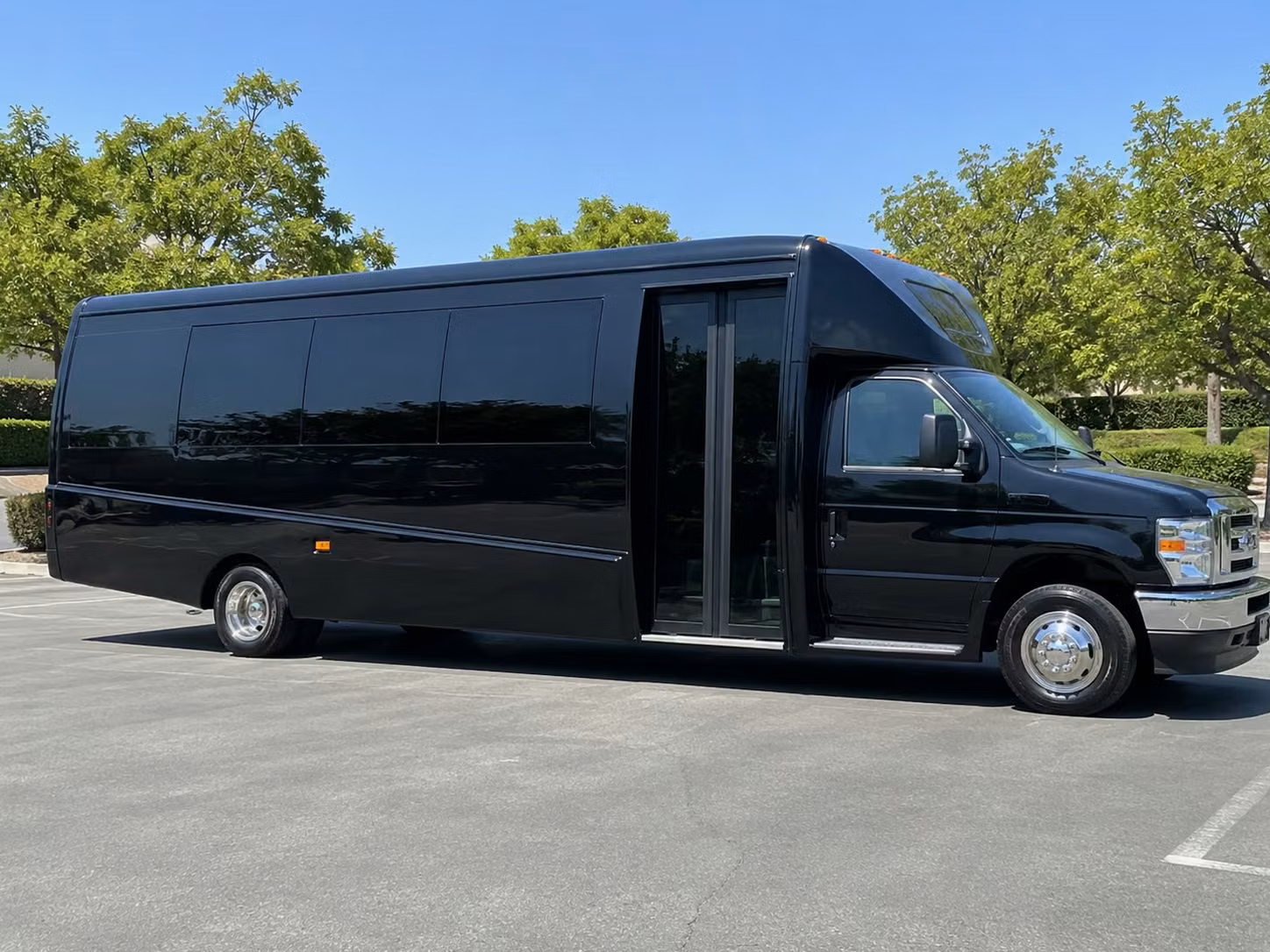 18 passenger minibus