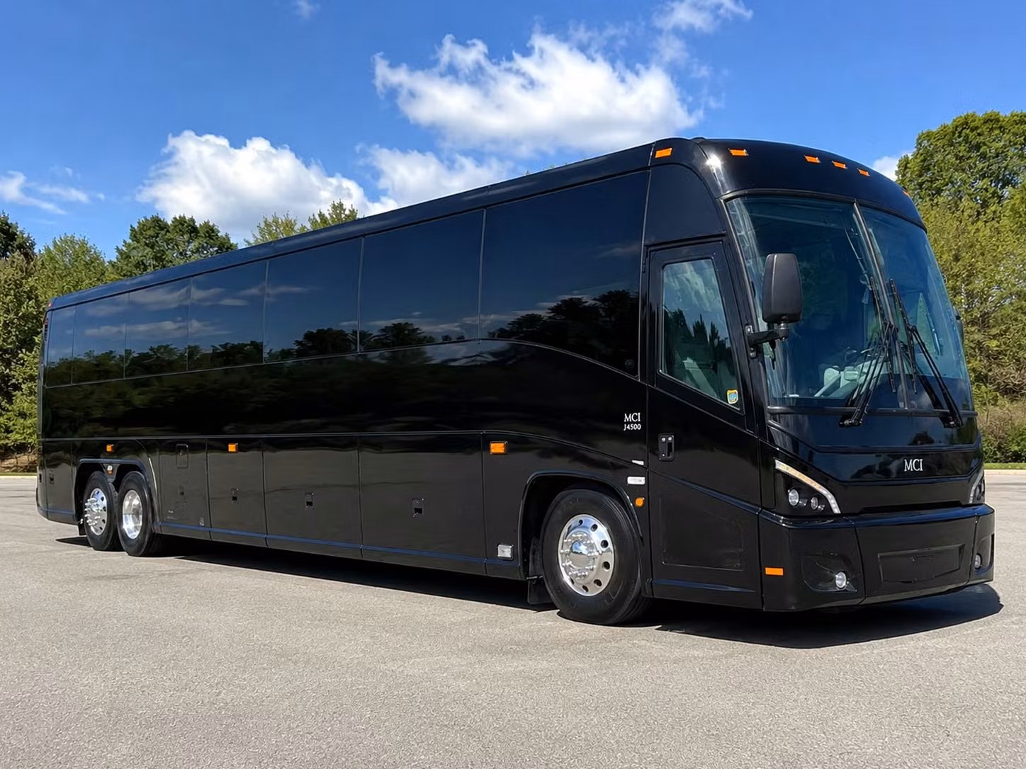 lubbock wedding shuttle bus rentals that keep every guest on schedule